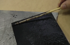 山東客戶尋找大面積不銹鋼板粘橡膠輸送帶膠水供應(yīng)商